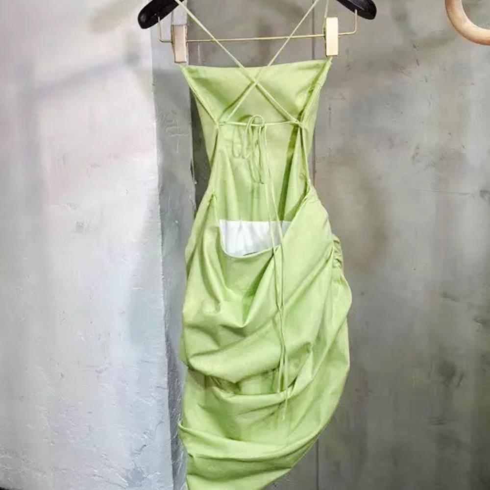 NWOT Green Asymmetrical Backless Summer Dress - Picture 2 of 5
